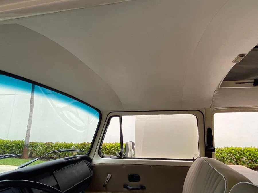 1984 Volkswagen EuroVan - Image 15 of 26
