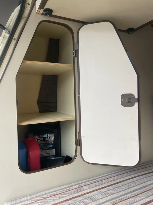 1984 Volkswagen Bay-Window Bus - Image 9 of 14