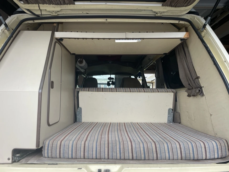 1984 Volkswagen Bay-Window Bus - Image 3 of 14