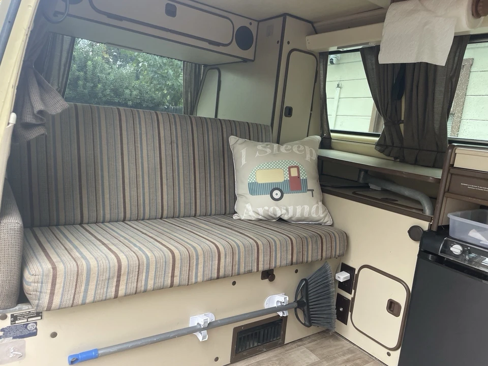 1984 Volkswagen Bay-Window Bus - Image 12 of 14