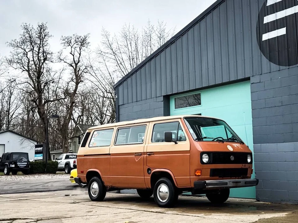 1984 Volkswagen Bay-Window Bus - Image 11 of 21