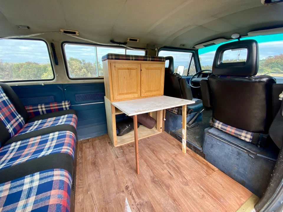 1984 Volkswagen Bay-Window Bus - Image 13 of 21
