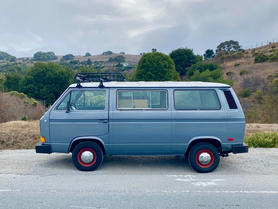 1984 Volkswagen Bay-Window Bus - Image 10 of 21