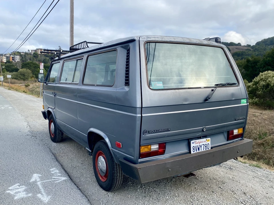 1984 Volkswagen Bay-Window Bus - Image 12 of 21