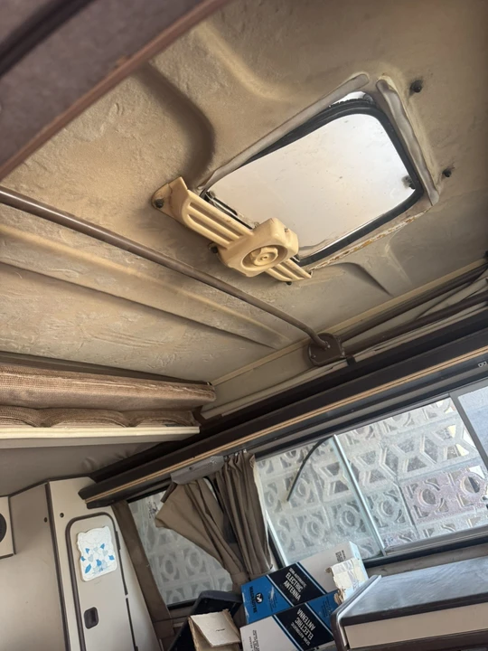 1984 Volkswagen Vanagon - Image 7 of 8