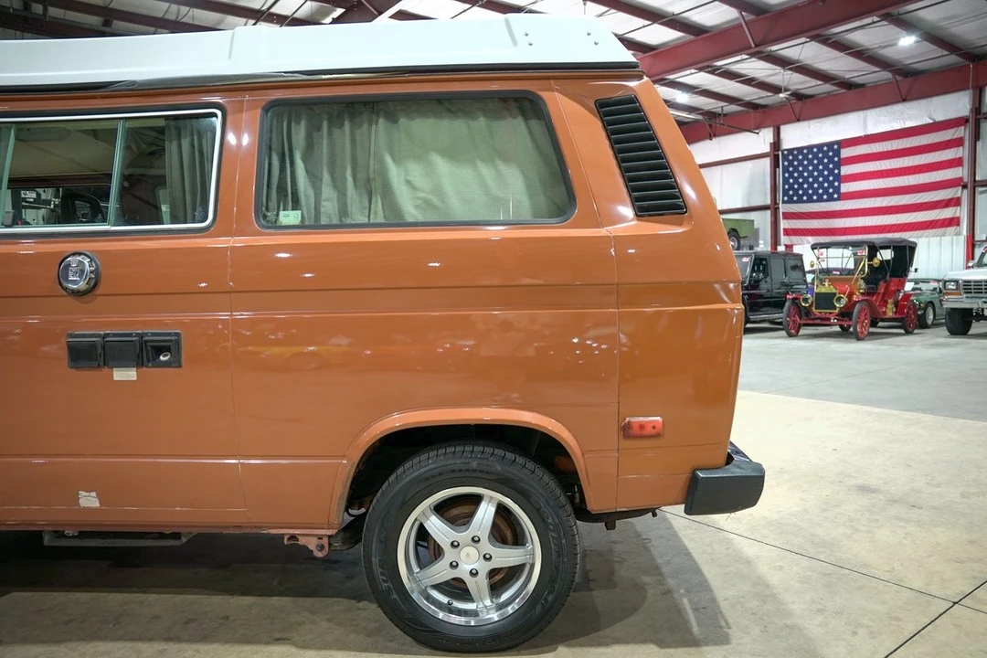 1984 Volkswagen Bay-Window Camper - Image 5 of 12