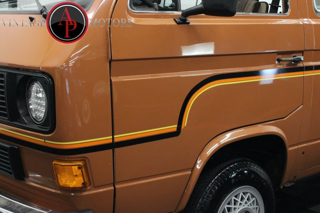 1984 Volkswagen EuroVan - Image 9 of 12