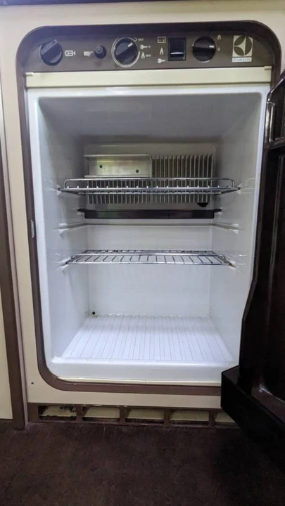 1984 Volkswagen EuroVan - Image 15 of 21