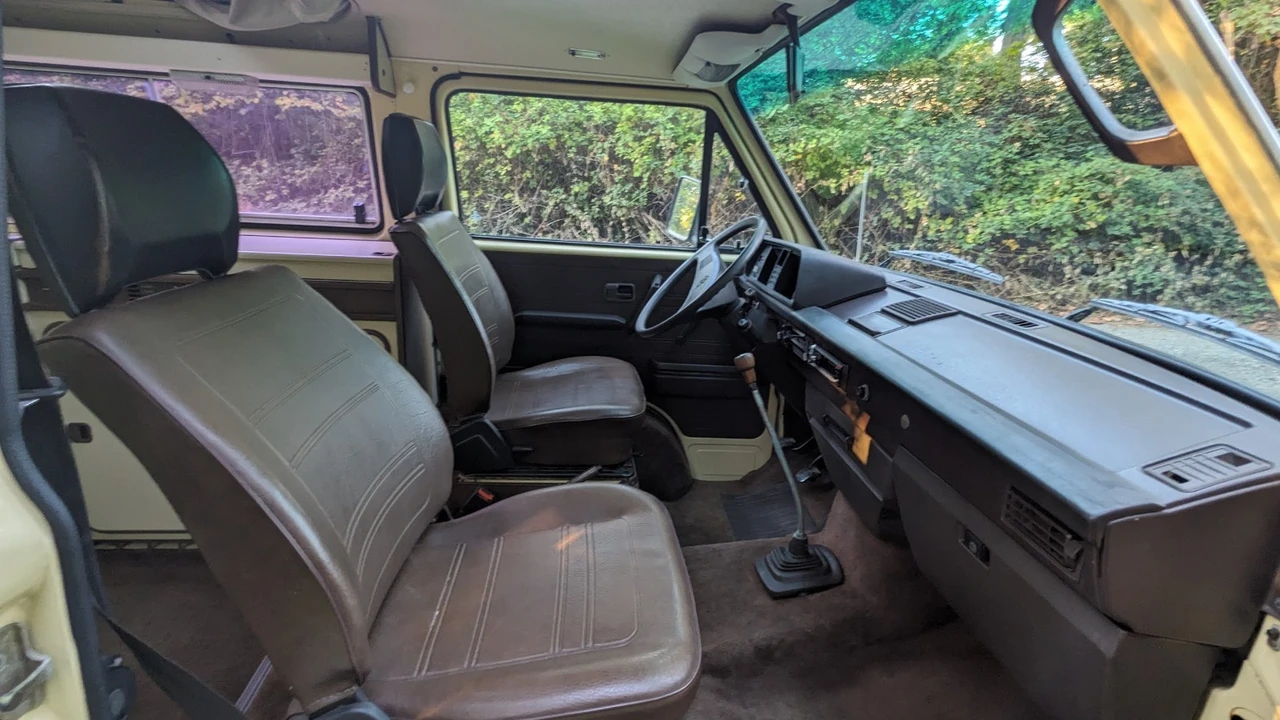 1984 Volkswagen EuroVan - Image 11 of 21