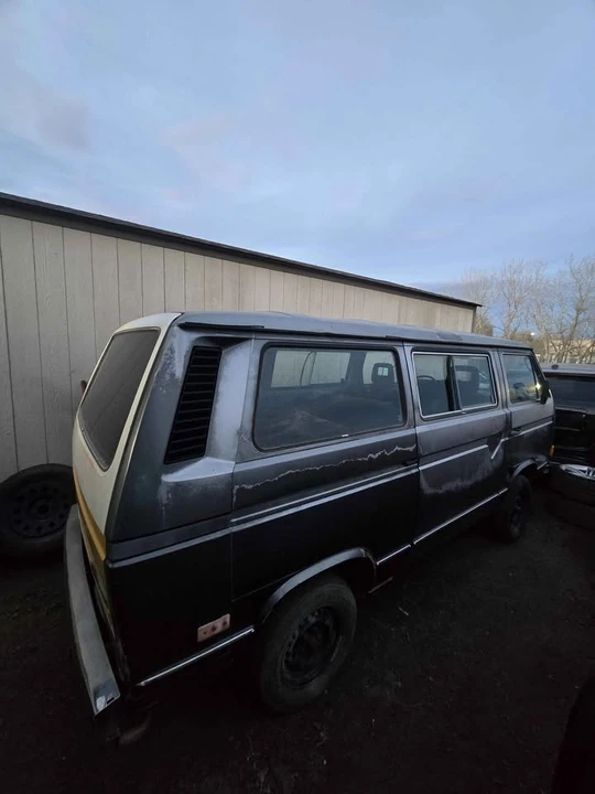 1984 Volkswagen Vanagon - Image 2 of 11
