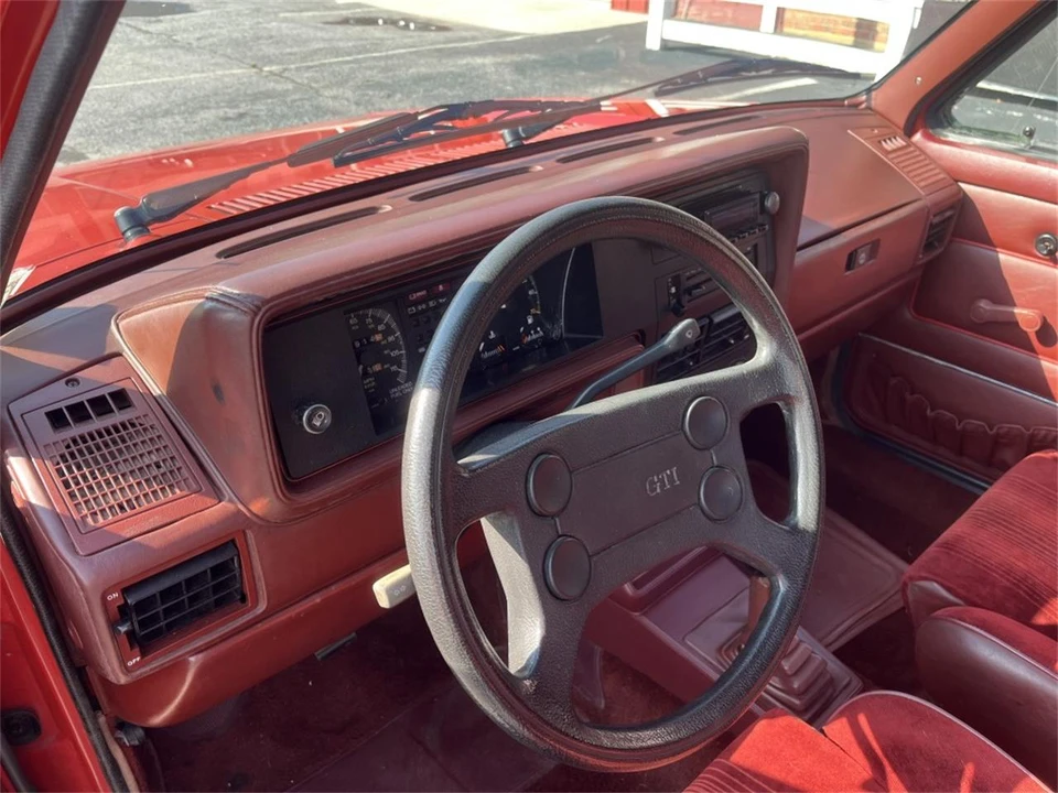 1984 Volkswagen GTI Mk2 - Image 12 of 13