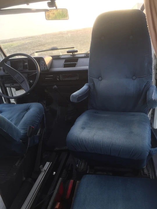 1984 Volkswagen Vanagon - Image 24 of 30