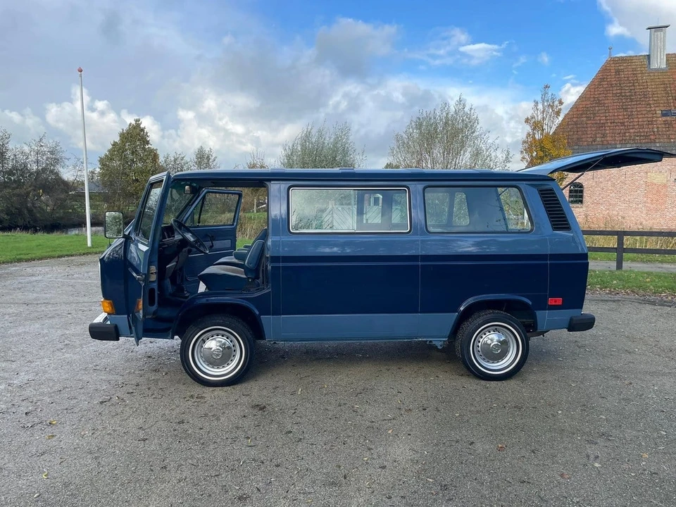 1984 Volkswagen Vanagon - Image 16 of 30