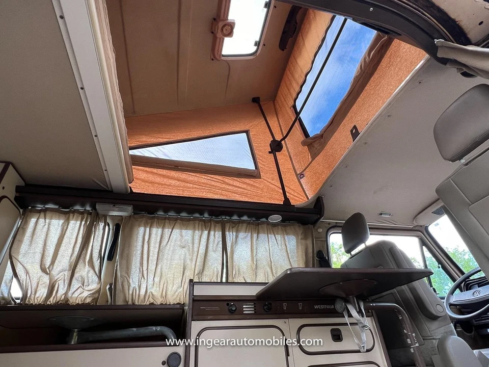 1984 Volkswagen Bay-Window Camper - Image 16 of 21