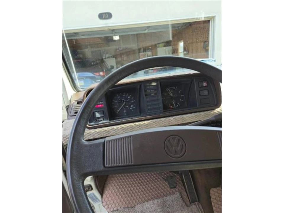 1984 Volkswagen Vanagon - Image 10 of 20