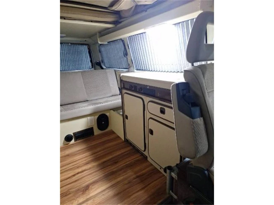 1984 Volkswagen Vanagon - Image 11 of 20