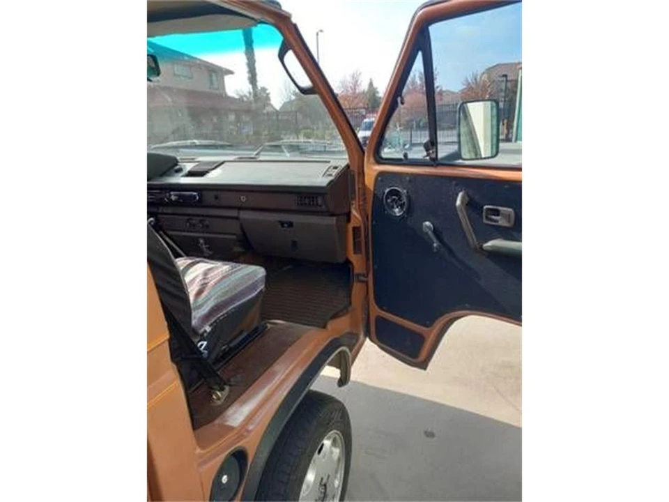1984 Volkswagen Vanagon - Image 14 of 15