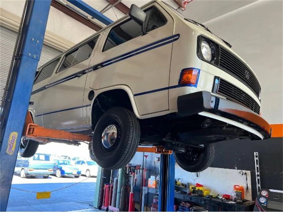 1984 Volkswagen Vanagon - Image 8 of 16