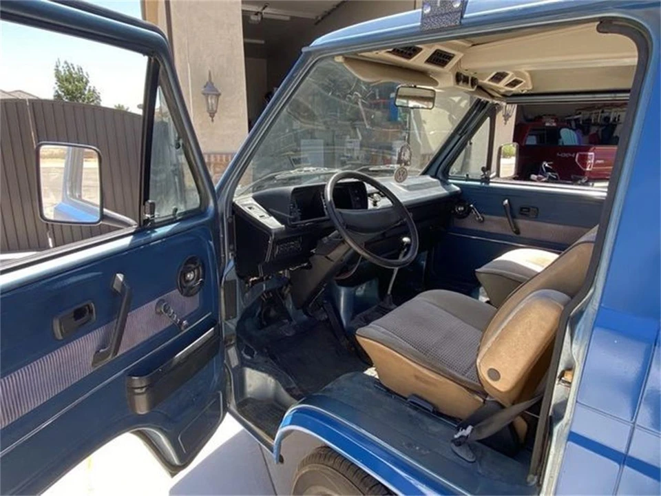 1984 Volkswagen Vanagon - Image 10 of 23