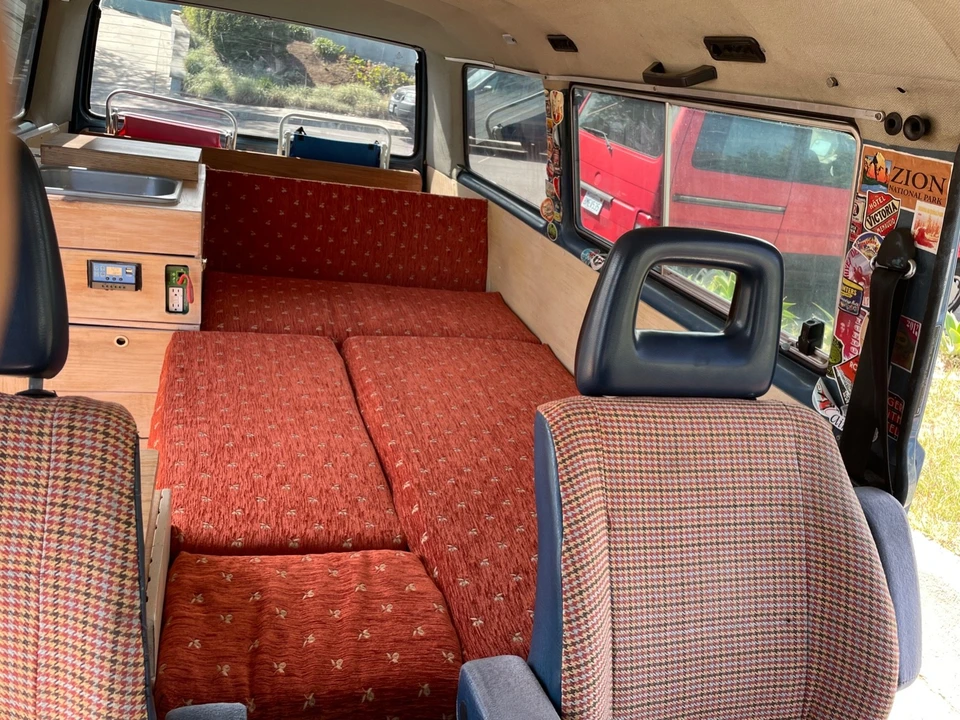 1984 Volkswagen EuroVan - Image 20 of 21