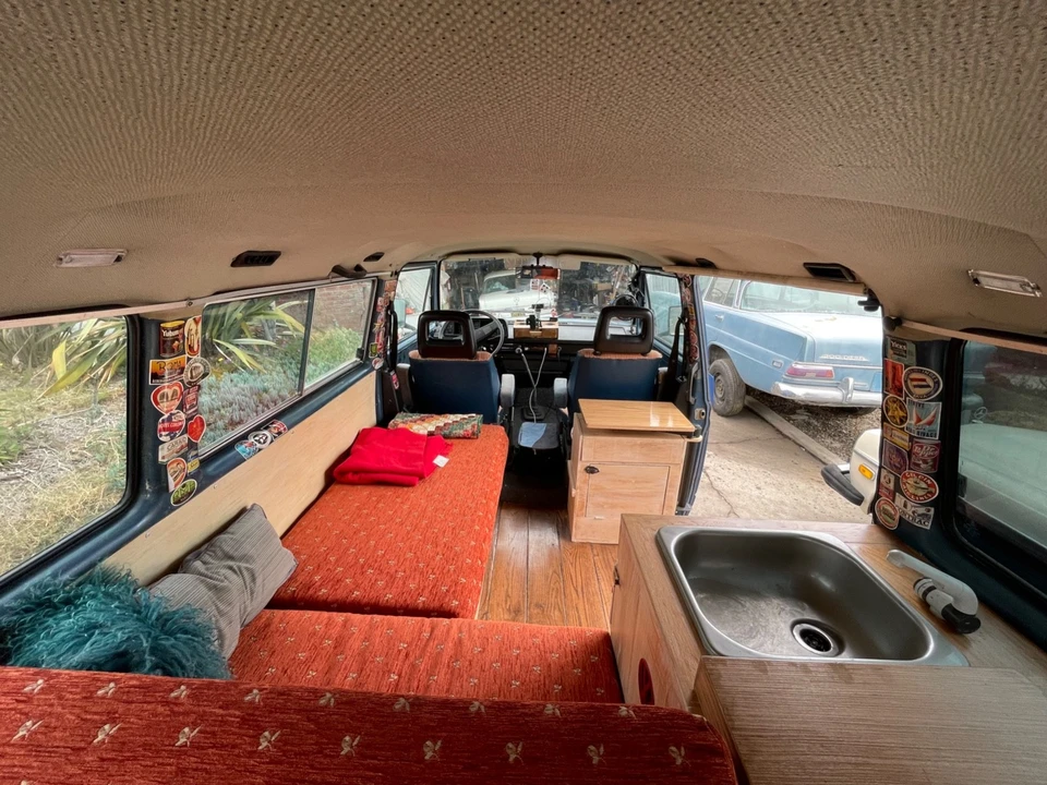 1984 Volkswagen EuroVan - Image 13 of 21