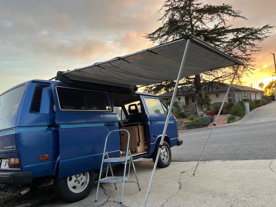 1984 Volkswagen EuroVan - Image 8 of 21