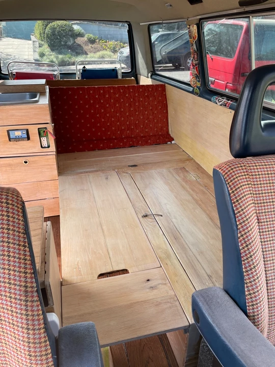 1984 Volkswagen EuroVan - Image 19 of 21