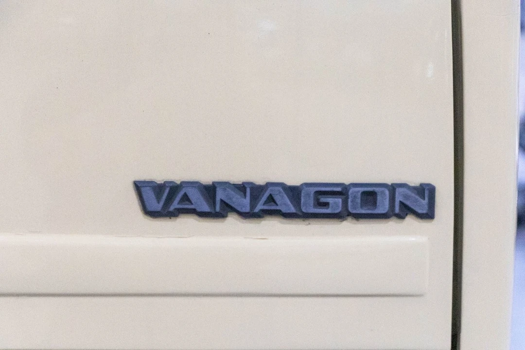 1984 Volkswagen EuroVan - Image 21 of 21