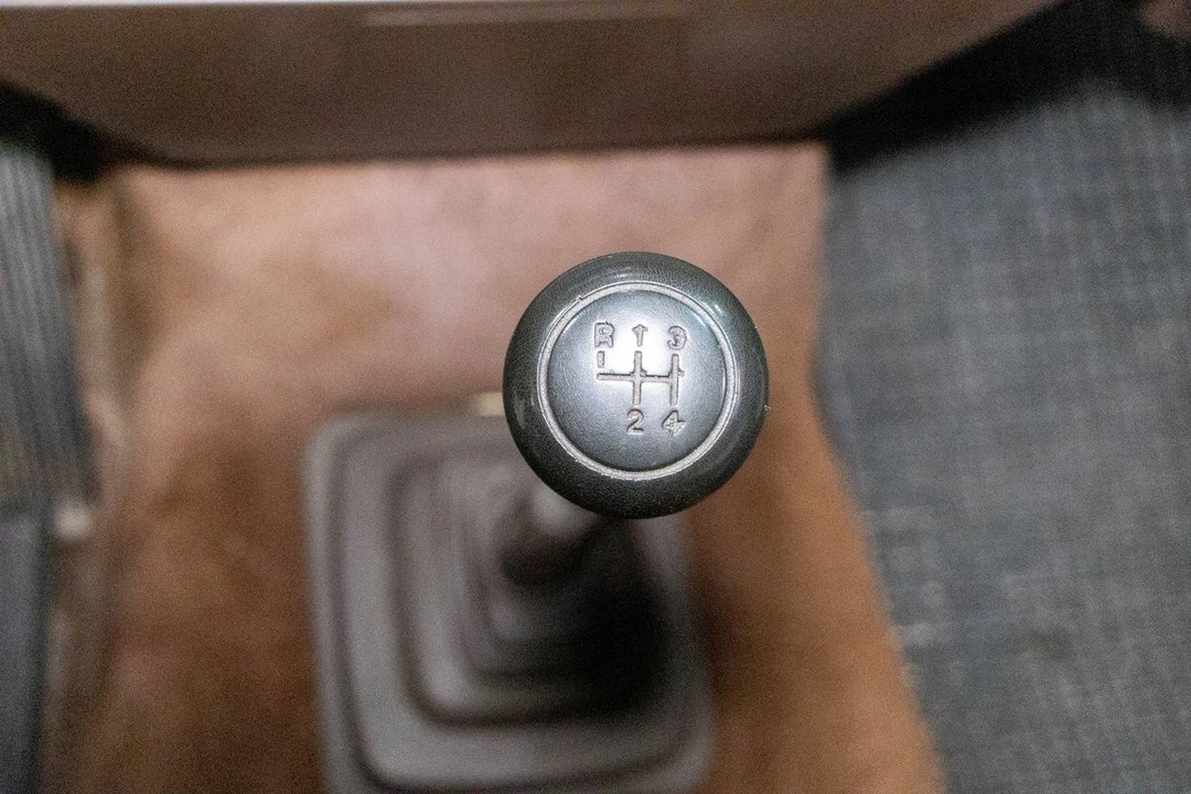 1984 Volkswagen EuroVan - Image 15 of 21