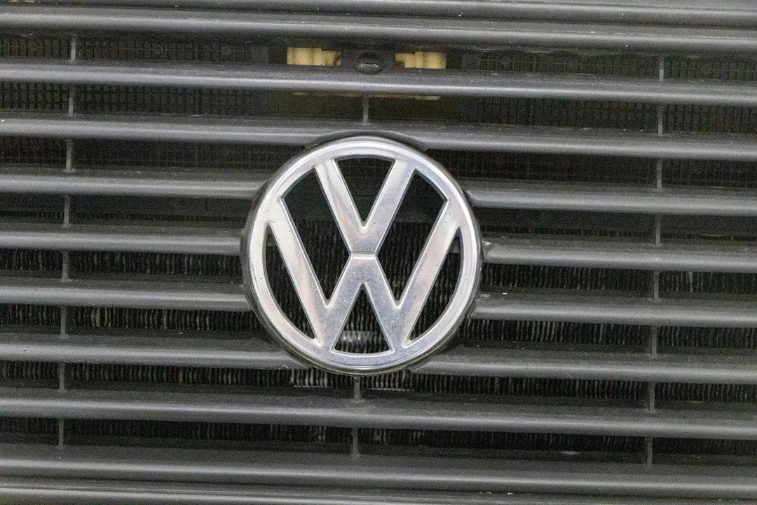 1984 Volkswagen EuroVan - Image 19 of 21