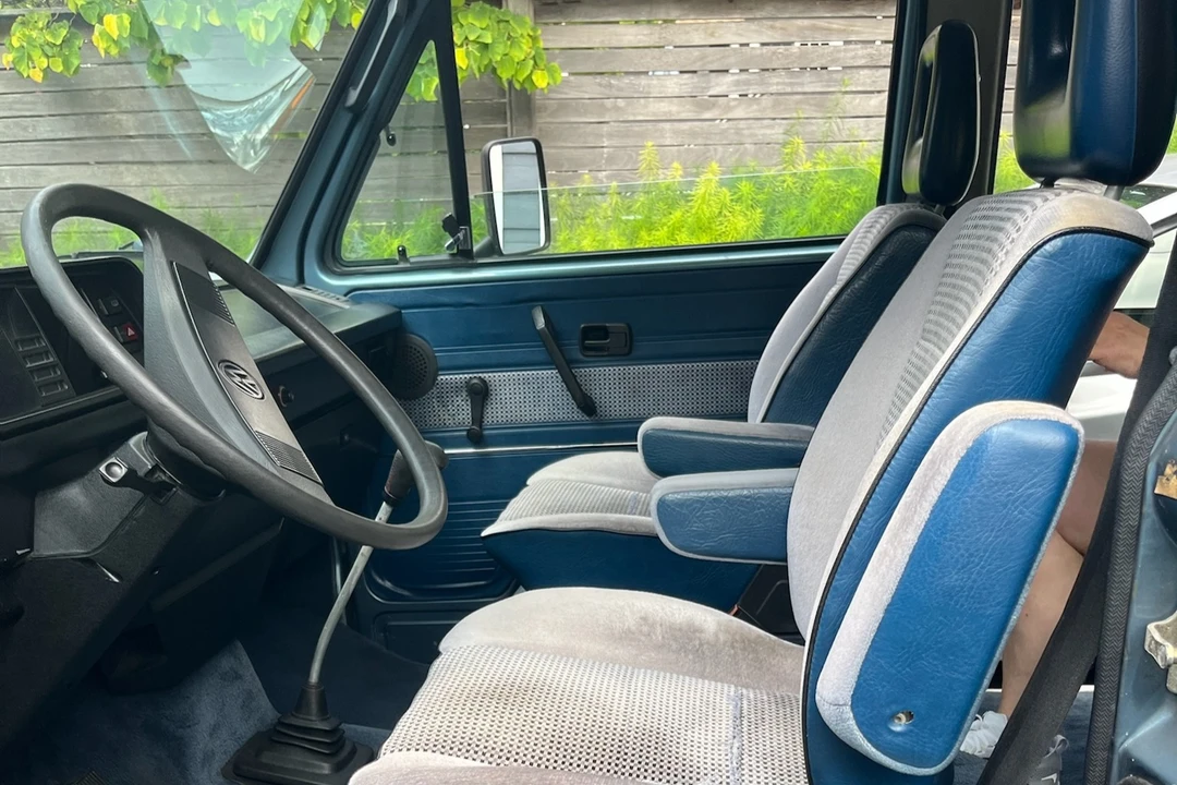 1984 Volkswagen EuroVan - Image 4 of 8