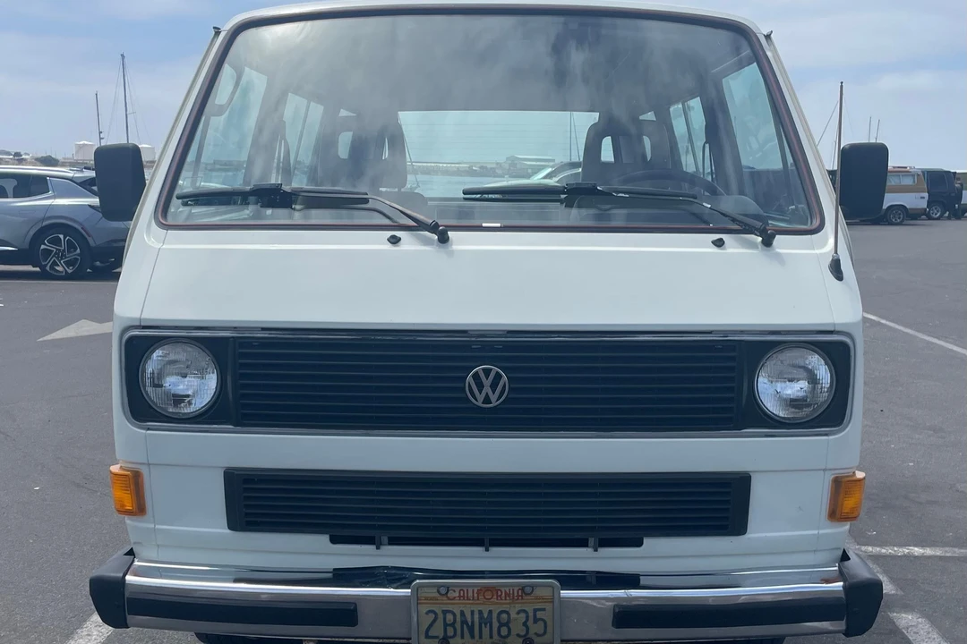 1984 Volkswagen Bay-Window Bus - Image 2 of 31