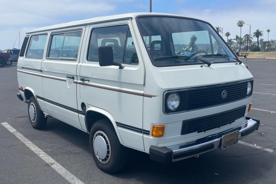 1984 Volkswagen Bay-Window Bus - Image 3 of 31