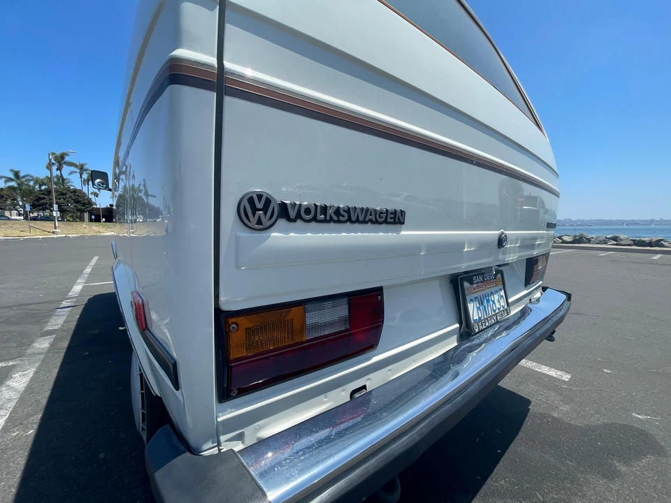 1984 Volkswagen Bay-Window Bus - Image 15 of 31