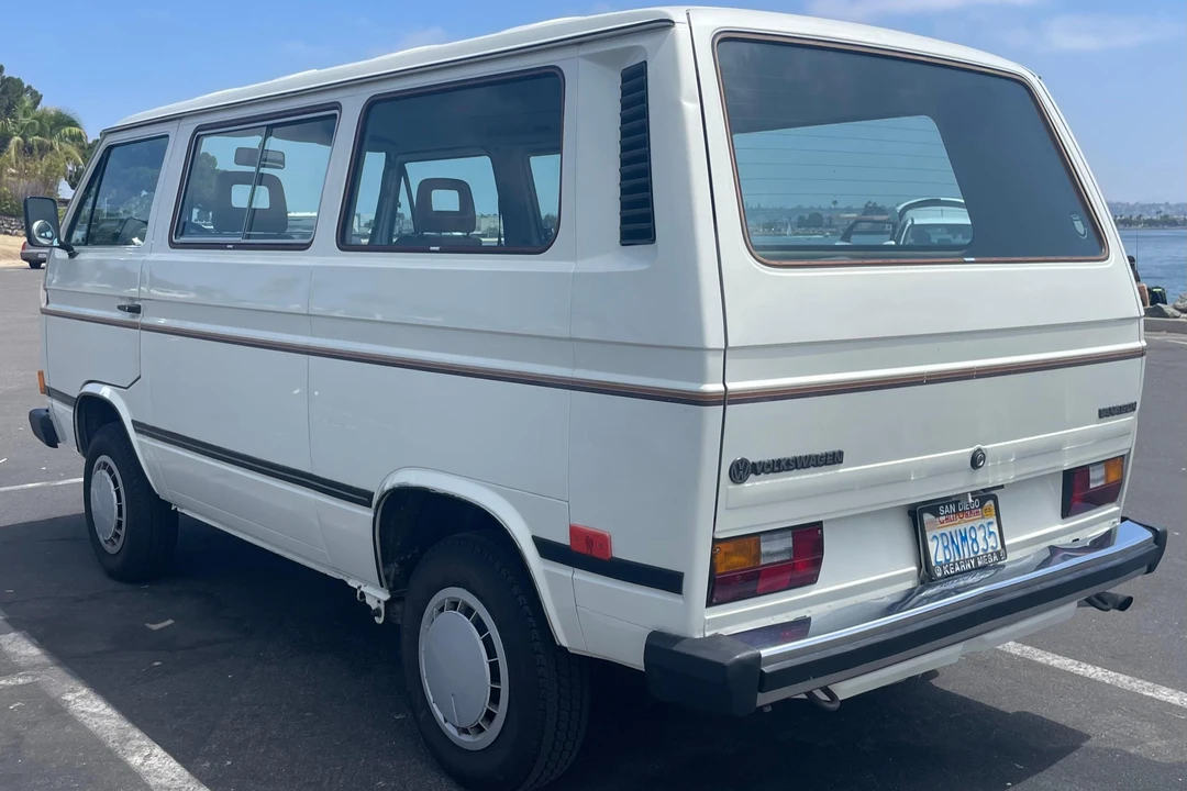 1984 Volkswagen Bay-Window Bus - Image 4 of 31