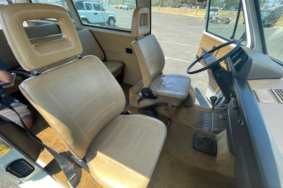 1984 Volkswagen Bay-Window Bus - Image 31 of 31