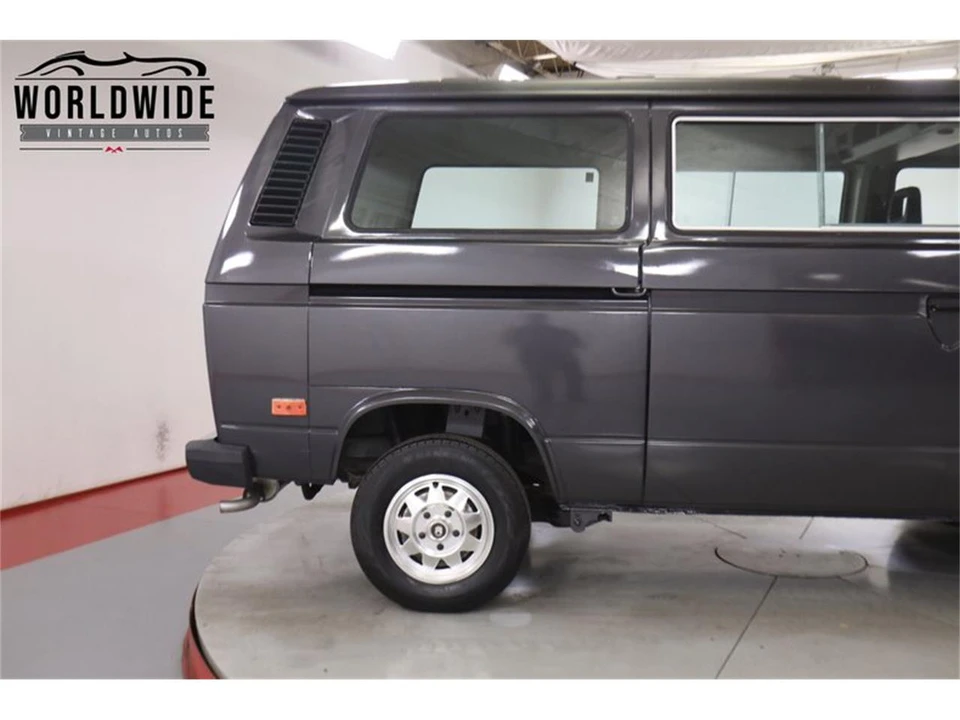 1984 Volkswagen Vanagon - Image 9 of 31