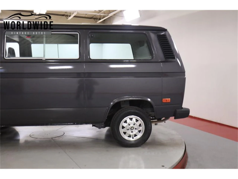 1984 Volkswagen Vanagon - Image 10 of 31
