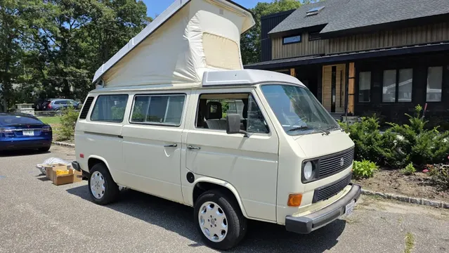 1984 Volkswagen Vanagon Westfalia Campmobile Pop-Top