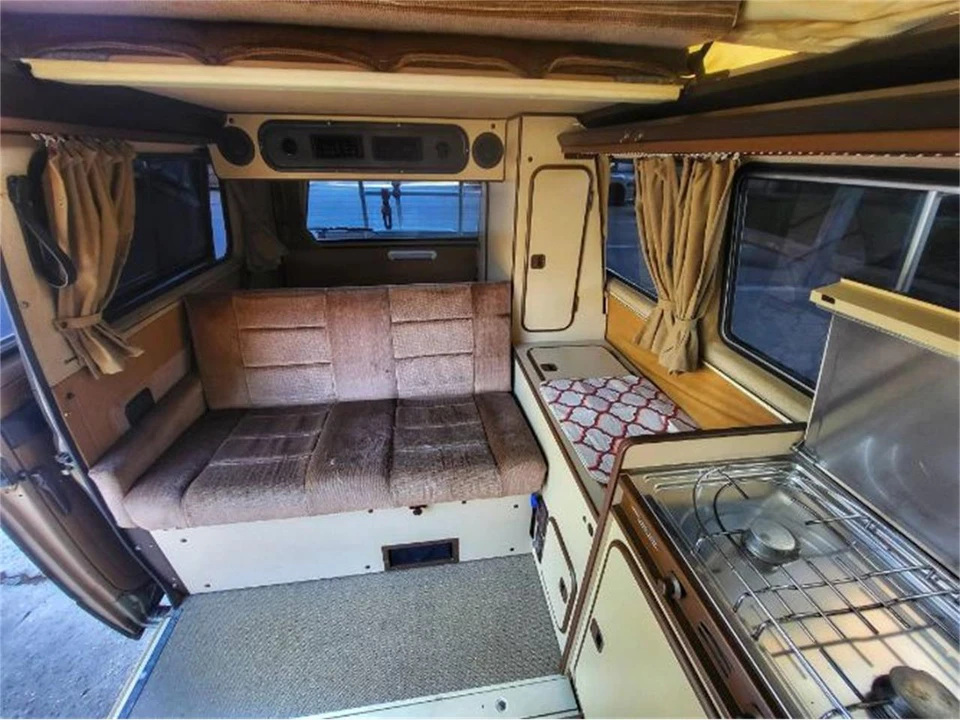 1984 Volkswagen Vanagon - Image 10 of 25