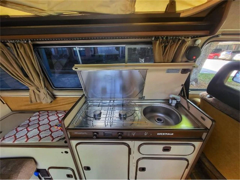 1984 Volkswagen Vanagon - Image 8 of 25