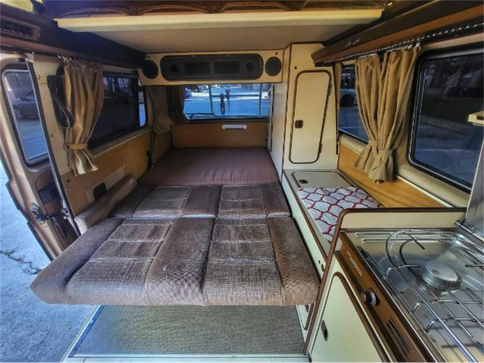 1984 Volkswagen Vanagon - Image 9 of 25