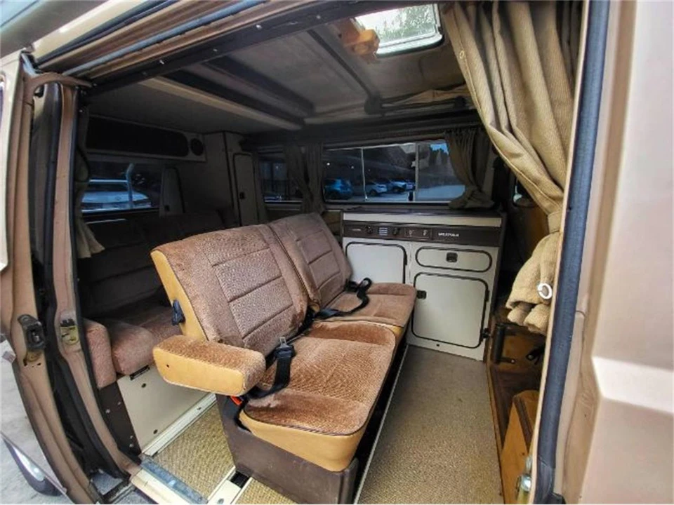 1984 Volkswagen Vanagon - Image 24 of 25