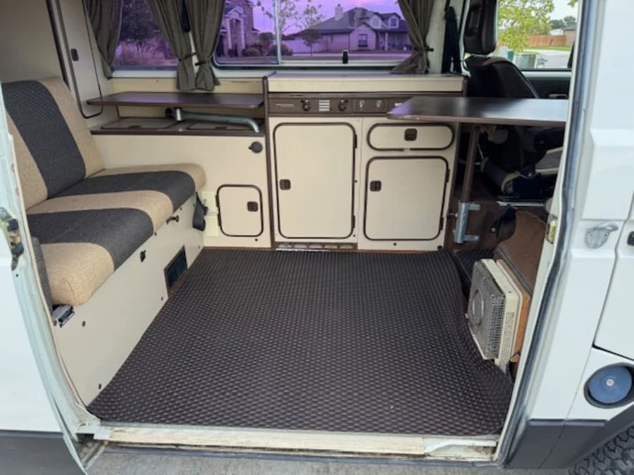 1984 Volkswagen Bay-Window Camper - Image 27 of 27