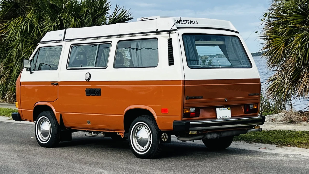 1984 Volkswagen Bay-Window Camper - Image 2 of 14