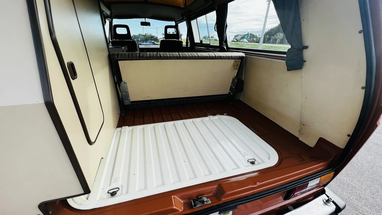 1984 Volkswagen Bay-Window Camper - Image 5 of 14