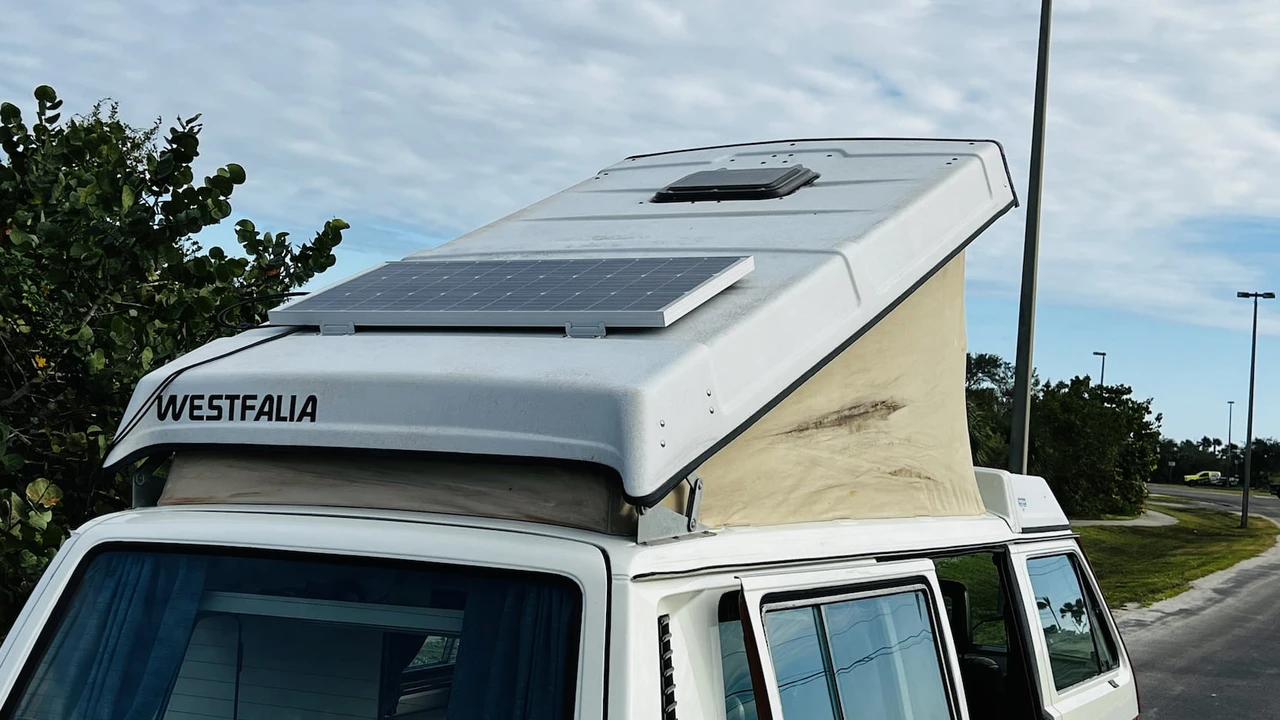1984 Volkswagen Bay-Window Camper - Image 12 of 14