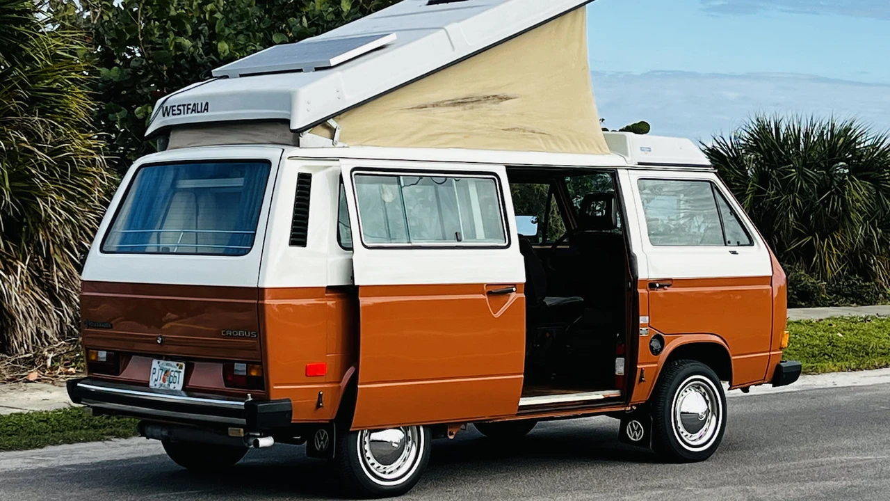 1984 Volkswagen Bay-Window Camper - Image 13 of 14
