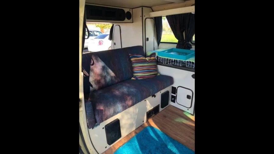 1984 Volkswagen Bay-Window Camper - Image 5 of 6