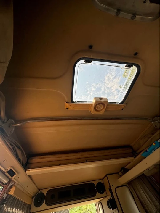 1984 Volkswagen Vanagon - Image 12 of 13